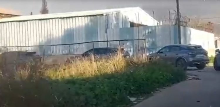 Ασπρόπυργος: Επιχείρηση της ΕΛΑΣ μετά τον τραυματισμό αστυνομικού σε επίθεση με πέτρες