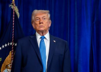 Τραμπ: Το ΝΑΤΟ να πει στους Δανούς να διώξουν τώρα Ρώσους και Κινέζους από τη Γροιλανδία