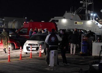 Τραγωδία στη Χίο: «Δεν κοιμήθηκα όλο το βράδυ» – Συγκλονίζει δύτης που ανέσυρε 12 σορούς