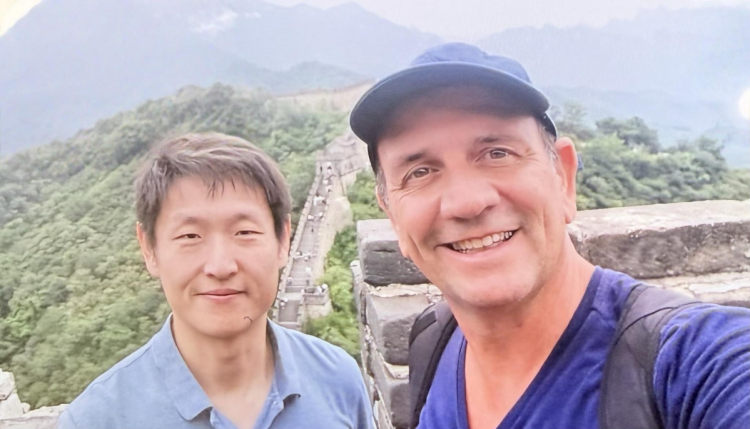 Ο κινέζος πράκτορας που στρατολόγησε τον σμήναρχο και το Σινικό Τείχος – ΕΙΚΟΝΕΣ