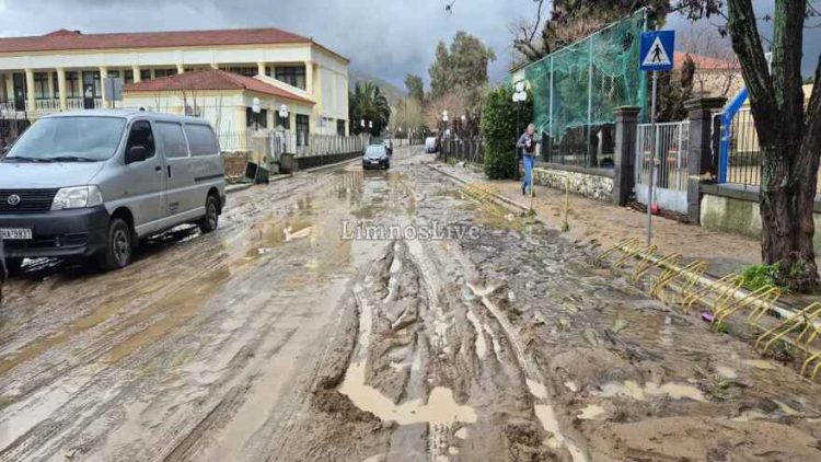 Λήμνος: Στο έλεος της κακοκαιρίας η Μύρινα – Σοβαρές ζημιές σε σπίτια και καταστήματα