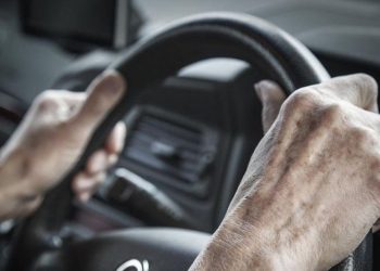 Πανικός στην ΠΑΘΕ: Μεθυσμένος οδηγούσε στο αντίθετο ρεύμα για 25 χιλιόμετρα, συγκρούστηκε με νταλίκα