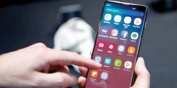 ΗΠΑ: Το Instagram θα ενημερώνει τους γονείς αν το παιδί τους εμφανίζει αυτοκτονικές τάσεις