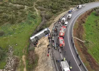 Διπλή τραγωδία στην Αττάλεια: 16 νεκροί και 30 τραυματίες σε δύο τροχαία μέσα σε λίγη ώρα