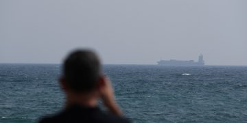 Στρατιωτική συνοδεία για τα εμπορικά πλοία στα Στενά του Ορμούζ ζητούν οι Γερμανοί εφοπλιστές