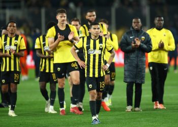 Conference League: Στους «8» η ΑΕΚ, παρά την ήττα (0-2 από την Τσέλιε)