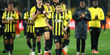 Conference League: Στους «8» η ΑΕΚ, παρά την ήττα (0-2 από την Τσέλιε)