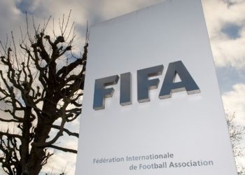 FIFA: Το Παγκόσμιο Κύπελλο είναι πολύ μεγάλο για να αναβληθεί