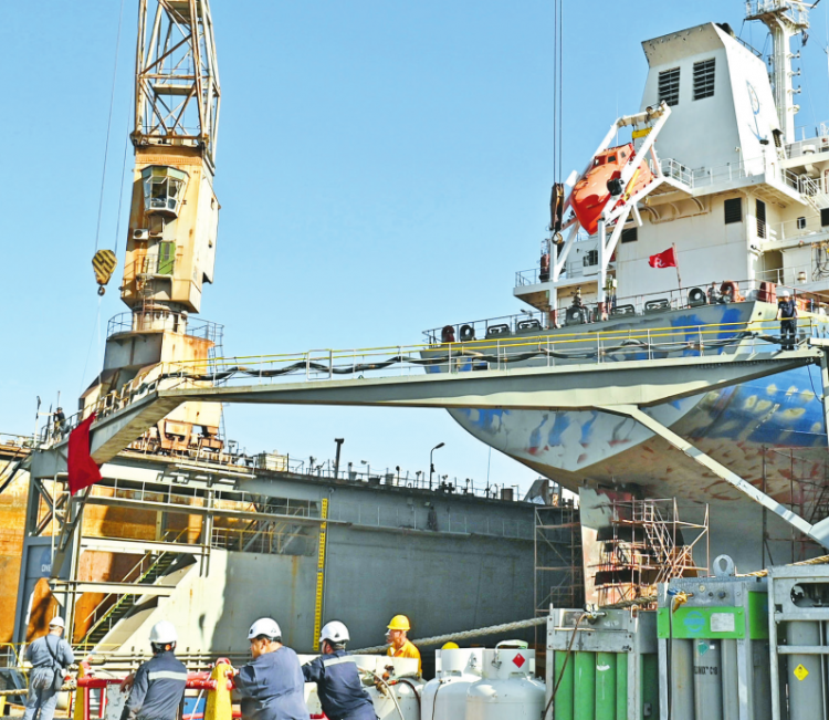 Φρεγάτες made in Greece