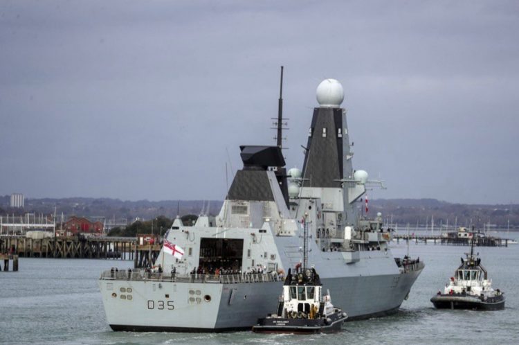 Η Βρετανία στέλνει ελικόπτερα με αντι-drone τεχνολογία και αντιτορπιλικό στην Κύπρο