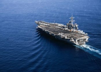Ιρανικά ΜΜΕ: Χτύπημα στο αεροπλανοφόρο USS Abraham Lincoln