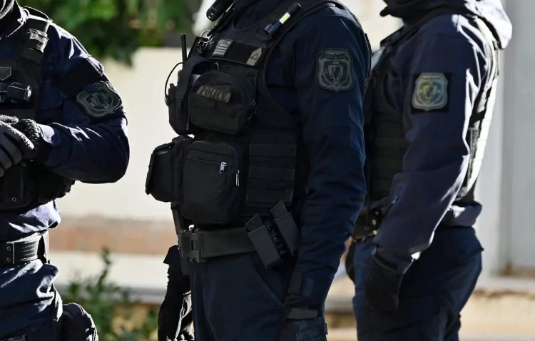 Κιλκίς: Κάθειρξη μέχρι 9 χρόνια σε αστυνομικούς για αρχαιότητες, εικονικές θεωρήσεις διαβατηρίων και λαθρεμπόριο καπνού