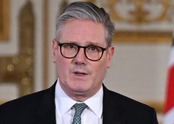 Στάρμερ: «Η Βρετανία δεν θα εμπλακεί στον πόλεμο»