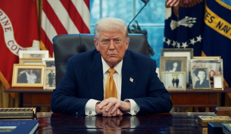 Τραμπ: «Πολλές χώρες» θα στείλουν πολεμικά πλοία για να μείνουν ανοικτά τα Στενά του Ορμούζ