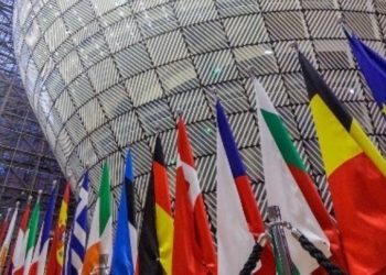 Eυρωπαϊκή Επιτροπή: Απειλεί με κυρώσεις την Μπιενάλε της Βενετίας για την απόφασή της να επιτρέψει στη Ρωσία να συμμετάσχει στη φετινή Διεθνή Έκθεση Τέχνης