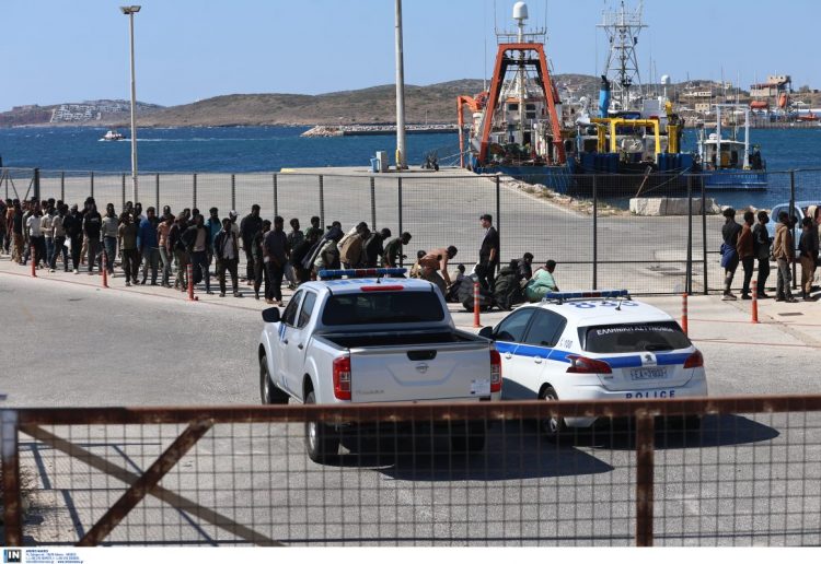 Υπουργείο Μετανάστευσης και Ασύλου: Έναρξη συνεργασίας Ελλάδας – ΗΠΑ για την εντατικοποίηση επιστροφών παράνομων μεταναστών