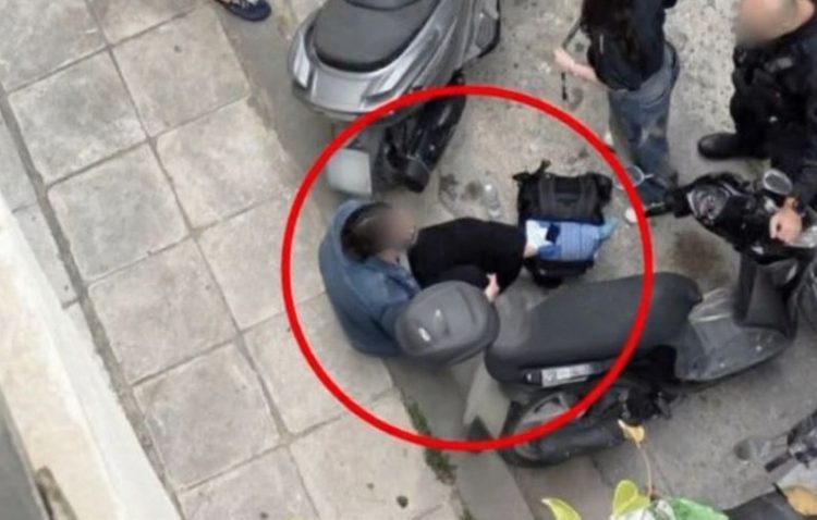 Παγκράτι: Η μαρτυρία της 22χρονης για την επίθεση από τον 56χρονο οδηγό μηχανής καθώς επιχειρούσε να παρκάρει