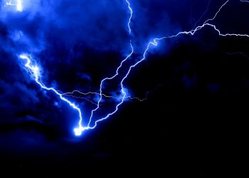 Κακοκαιρία Erminio: Ισχυρές βροχές και καταιγίδες σε όλη τη χώρα – Πρόγνωση και live χάρτης