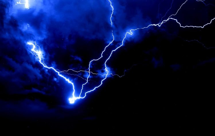 Κακοκαιρία Erminio: Ισχυρές βροχές και καταιγίδες σε όλη τη χώρα – Πρόγνωση και live χάρτης