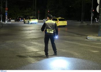 Συνελήφθησαν δύο οδηγοί ΙΧ που έκαναν «κόντρες» στην περιοχή της Βούλας