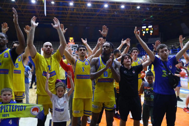 Greek Basketball League: Ο Νίκολς «υπέγραψε» τη νίκη του Περιστερίου επί του Αρη (78-75) – ΒΙΝΤΕΟ