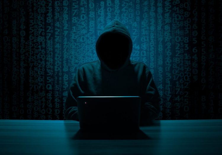 Γαλλία: Έρευνα σε βάρος ενός 15χρονου χάκερ που φέρεται ότι έκλεψε τα προσωπικά στοιχεία εκατομμυρίων Γάλλων