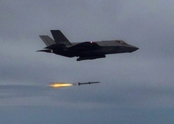 Νότια Κορέα: Πρόστιμο σε πιλότο μαχητικού έπειτα από μία σύγκρουση λόγω φωτογραφιών που έβγαζε