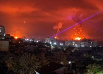 Το Κίεβο δηλώνει ότι έπληξε τον τερματικό πετρελαίου Σεσχάρις του Νοβοροσίσκ