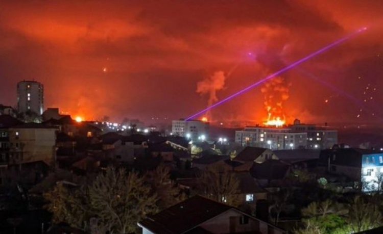 Το Κίεβο δηλώνει ότι έπληξε τον τερματικό πετρελαίου Σεσχάρις του Νοβοροσίσκ