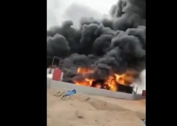 Τουλάχιστον τρεις νεκροί από ρουκέτες που εκτοξεύτηκαν από το Κουβέιτ και έπληξαν σπίτι κοντά στη Βασόρα του Ιράκ