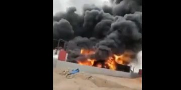 Τουλάχιστον τρεις νεκροί από ρουκέτες που εκτοξεύτηκαν από το Κουβέιτ και έπληξαν σπίτι κοντά στη Βασόρα του Ιράκ