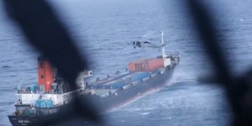 Ρεσάλτο Αμερικανών πεζοναυτών σε πλοίο μεταφοράς εμπορευματοκιβωτίων στην Αραβική Θάλασσα – ΒΙΝΤΕΟ