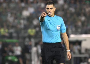 Οι διαιτητές στους αγώνες σε Τούμπα και Λεωφόρο…