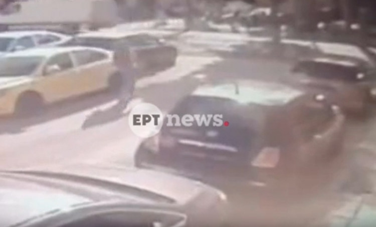 Συνελήφθη ο οδηγός της μηχανής που παρέσυρε και εγκατέλειψε τη 16χρονη στη Λιοσίων