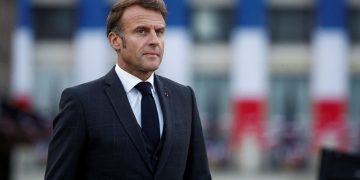 Μακρόν για προσωπικές αναφορές του Τραμπ: «Άκομψες, χαμηλού επιπέδου και ανάξιες απάντησης»