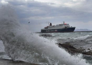 Με τροποποιήσεις τα ακτοπλοϊκά δρομολόγια – Σε ισχύ απαγορευτικά σε Ραφήνα και Λαύριο