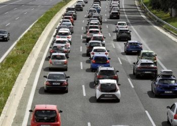 Έξοδος Πάσχα: Ιδιαίτερα αυξημένη η κίνηση στην Αθηνών-Κορίνθου