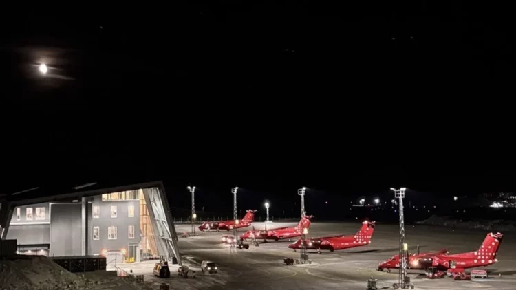 Γροιλανδία: Απειλή για βόμβα στο αεροδρόμιο της πρωτεύουσας