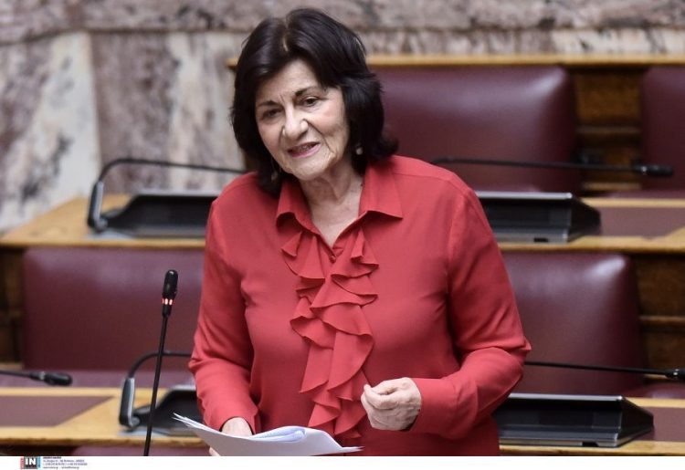 Θεανώ Φωτίου: Έφυγε από τη ζωή ο γιος της σε ηλικία 48 ετών